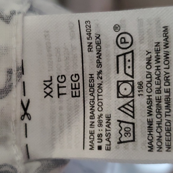 Old Navy short sleeve shirt - Picture 7 of 8